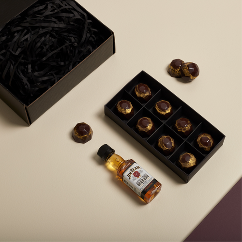 Chocolate and Bourbon Whiskey Hamper in Melburn